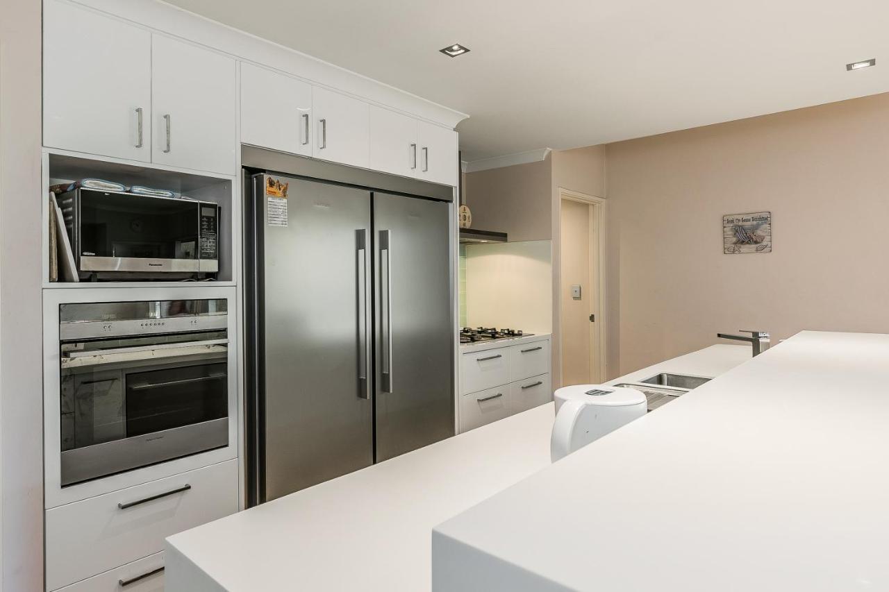 Ocean Keys Cottage - Free Wifi Mindarie ภายนอก รูปภาพ