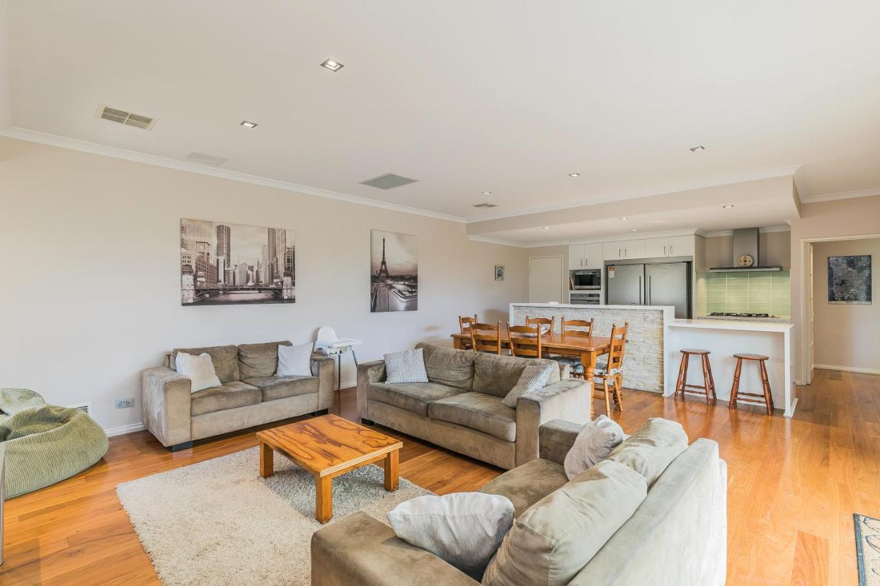 Ocean Keys Cottage - Free Wifi Mindarie ภายนอก รูปภาพ