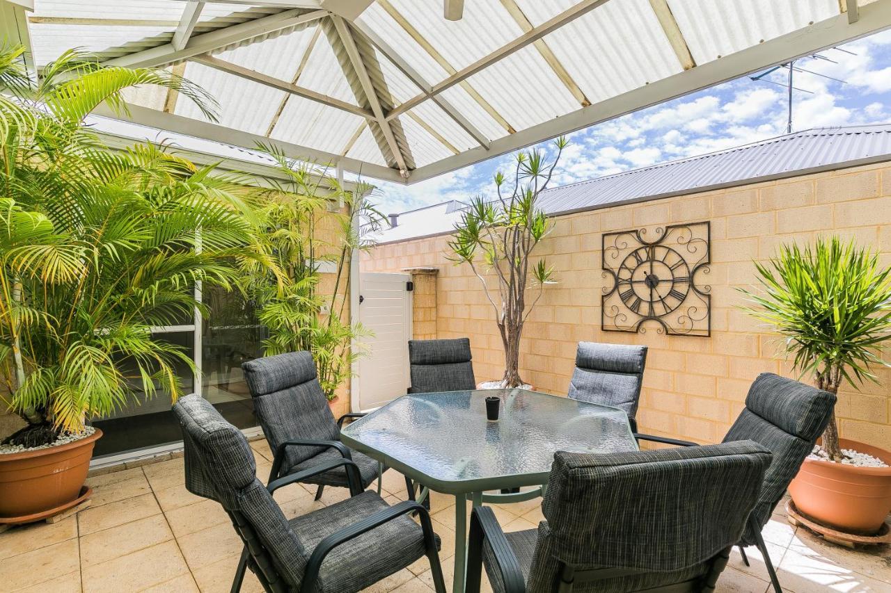 Ocean Keys Cottage - Free Wifi Mindarie ภายนอก รูปภาพ