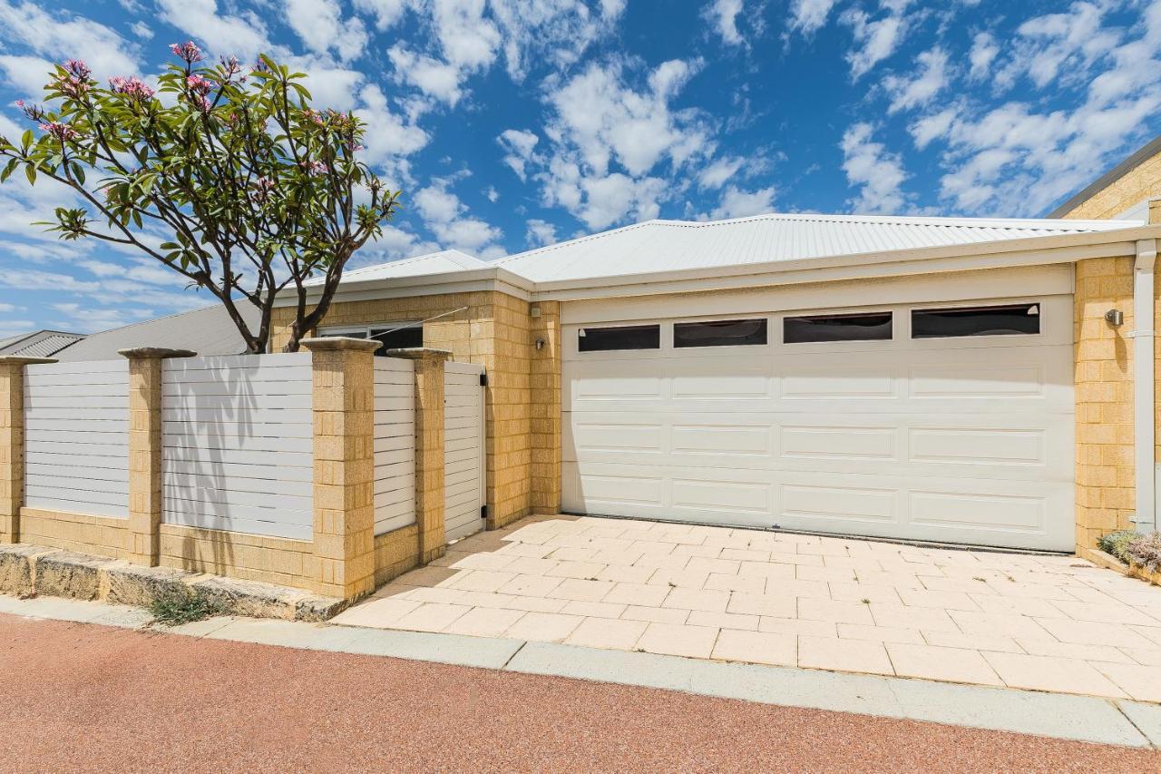 Ocean Keys Cottage - Free Wifi Mindarie ภายนอก รูปภาพ